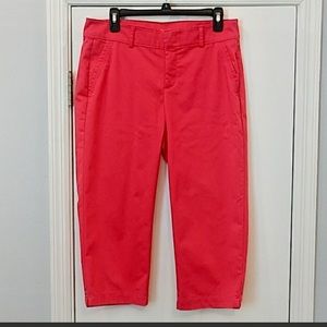 Dockers Hello Smooth Slimming Straight-Leg Capris